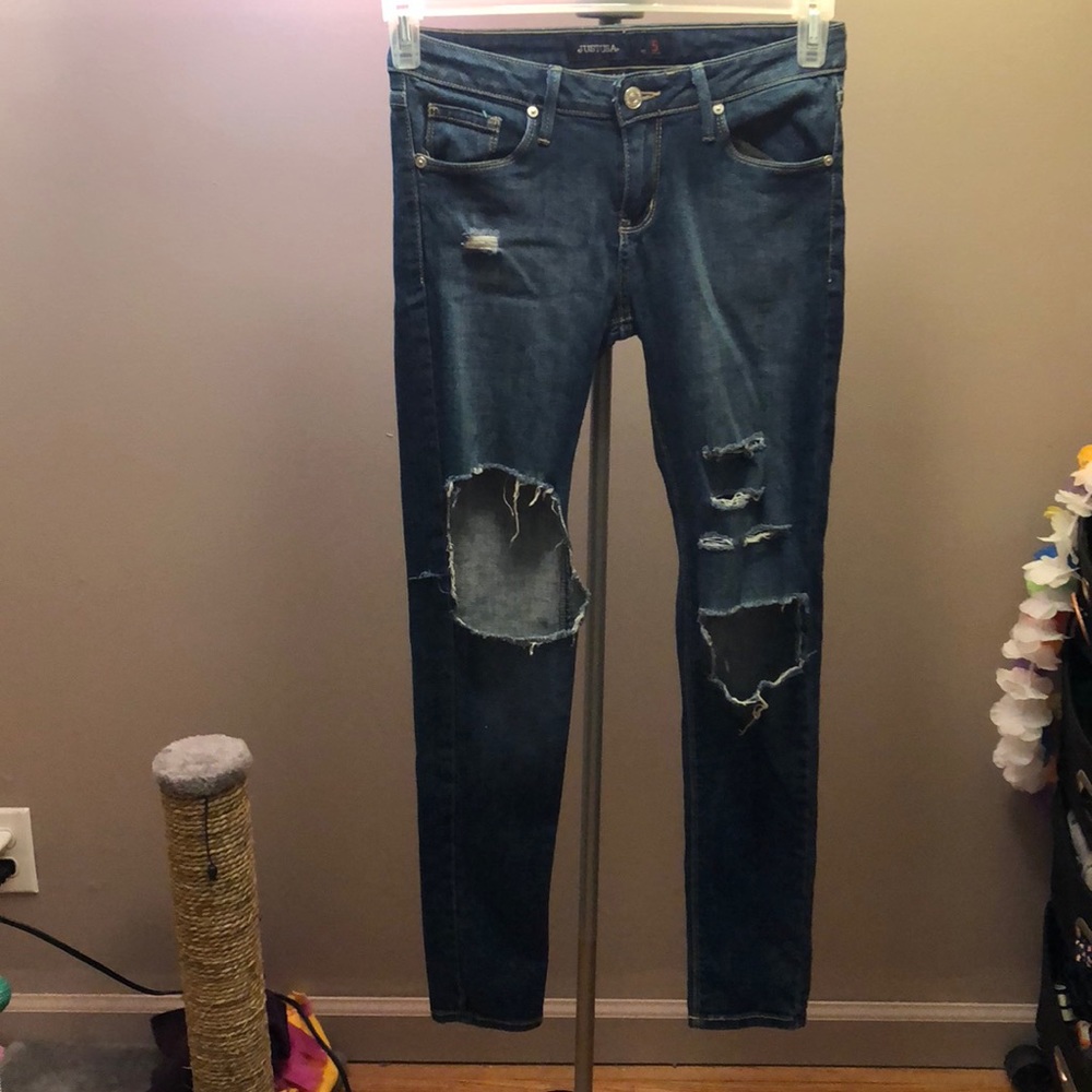 Ripped skinny blue jeans